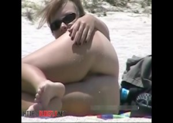 A beach voyeur video of a splendid female body splendid